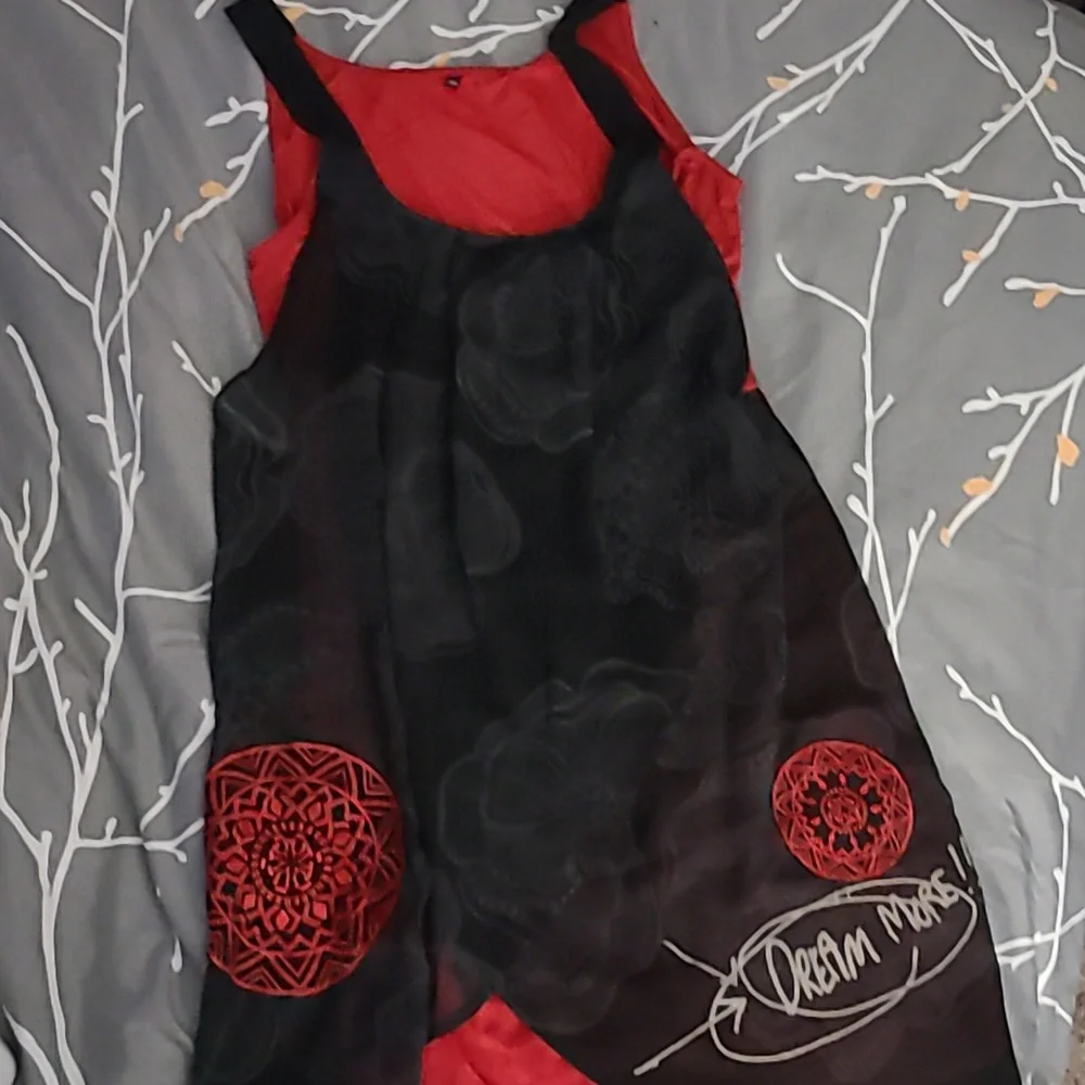 Dress - Picture 1 of 2